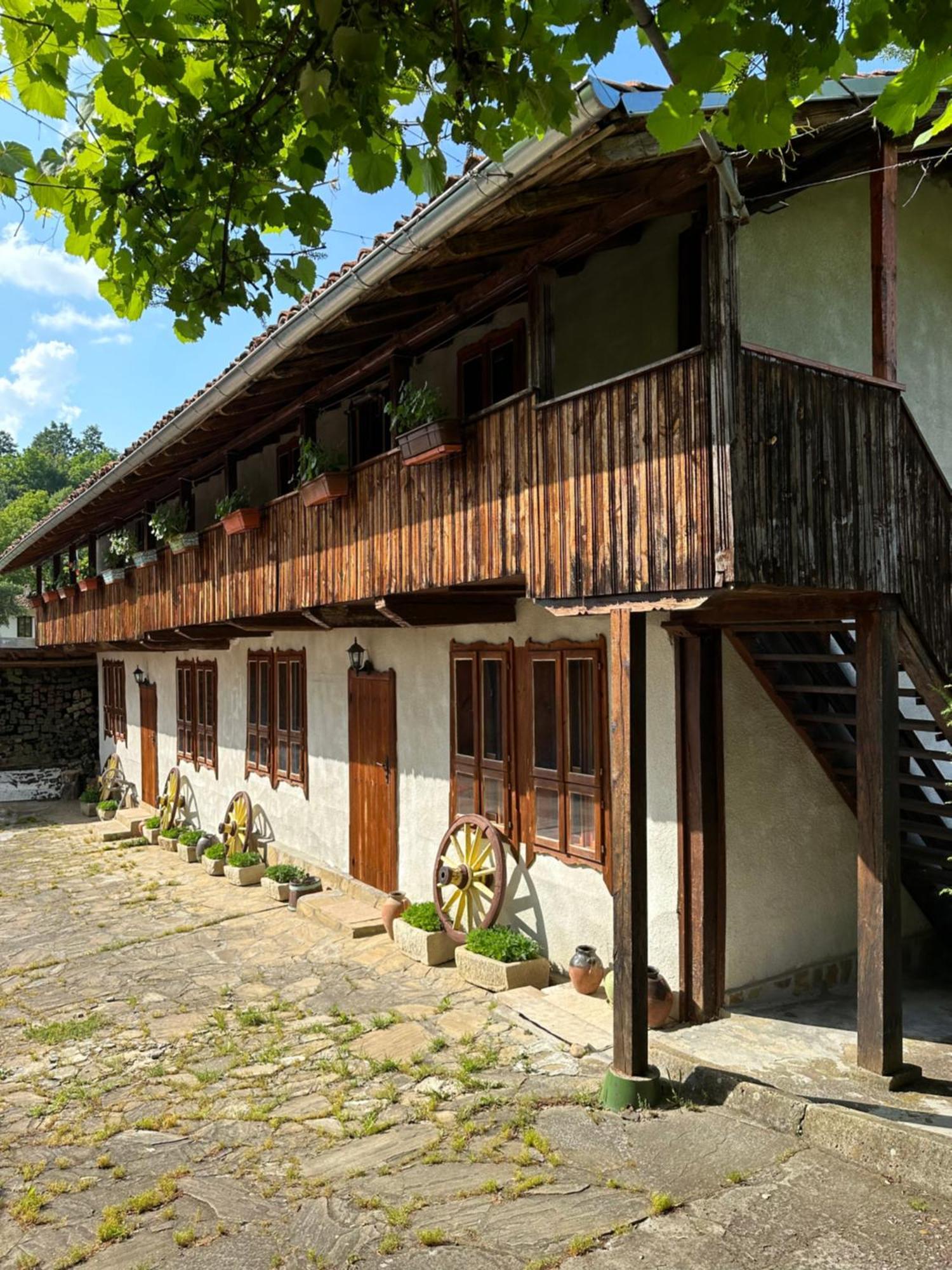 Вила Чевермето Palitsi Extérieur photo